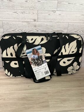 ALOHA Collection Black & Cream Hawaiian Leaf Travel Duffel